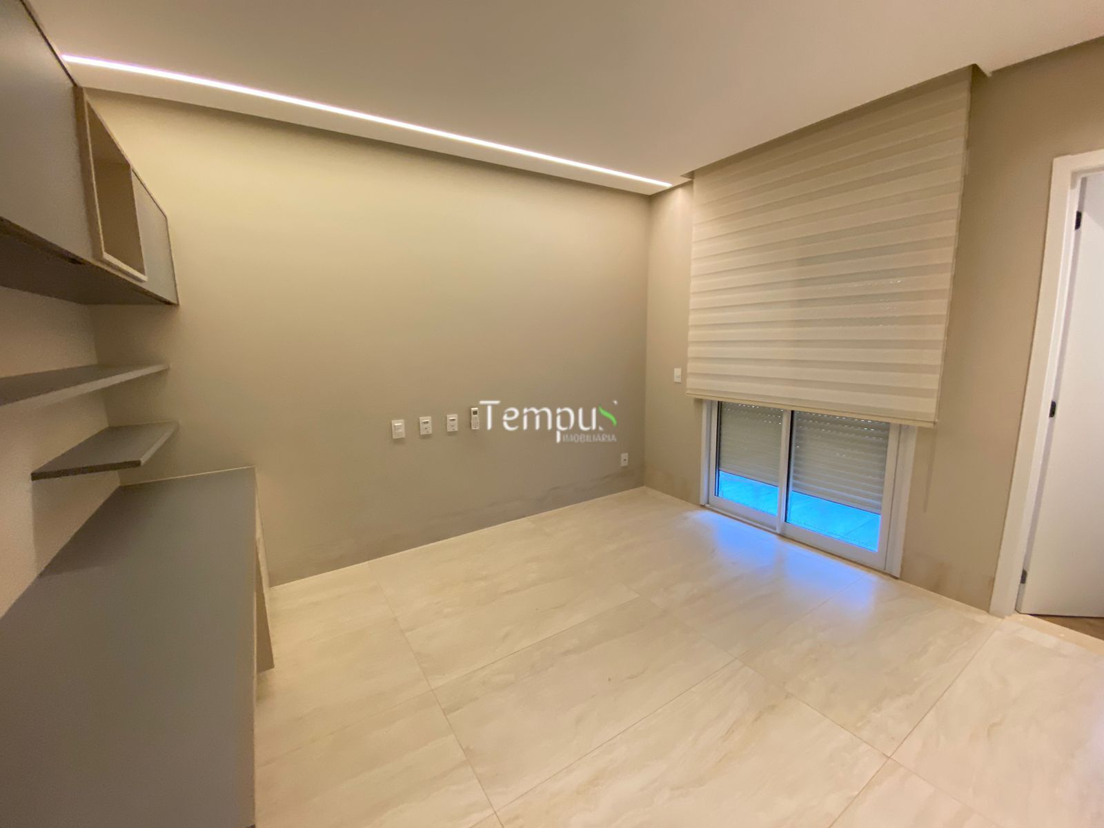 Apartamento à venda com 3 quartos, 260m² - Foto 19