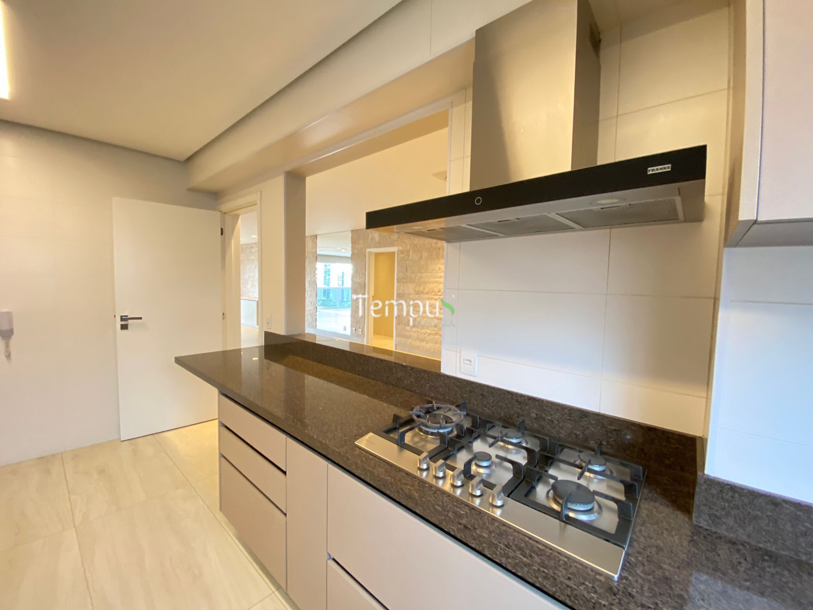 Apartamento à venda com 3 quartos, 260m² - Foto 33
