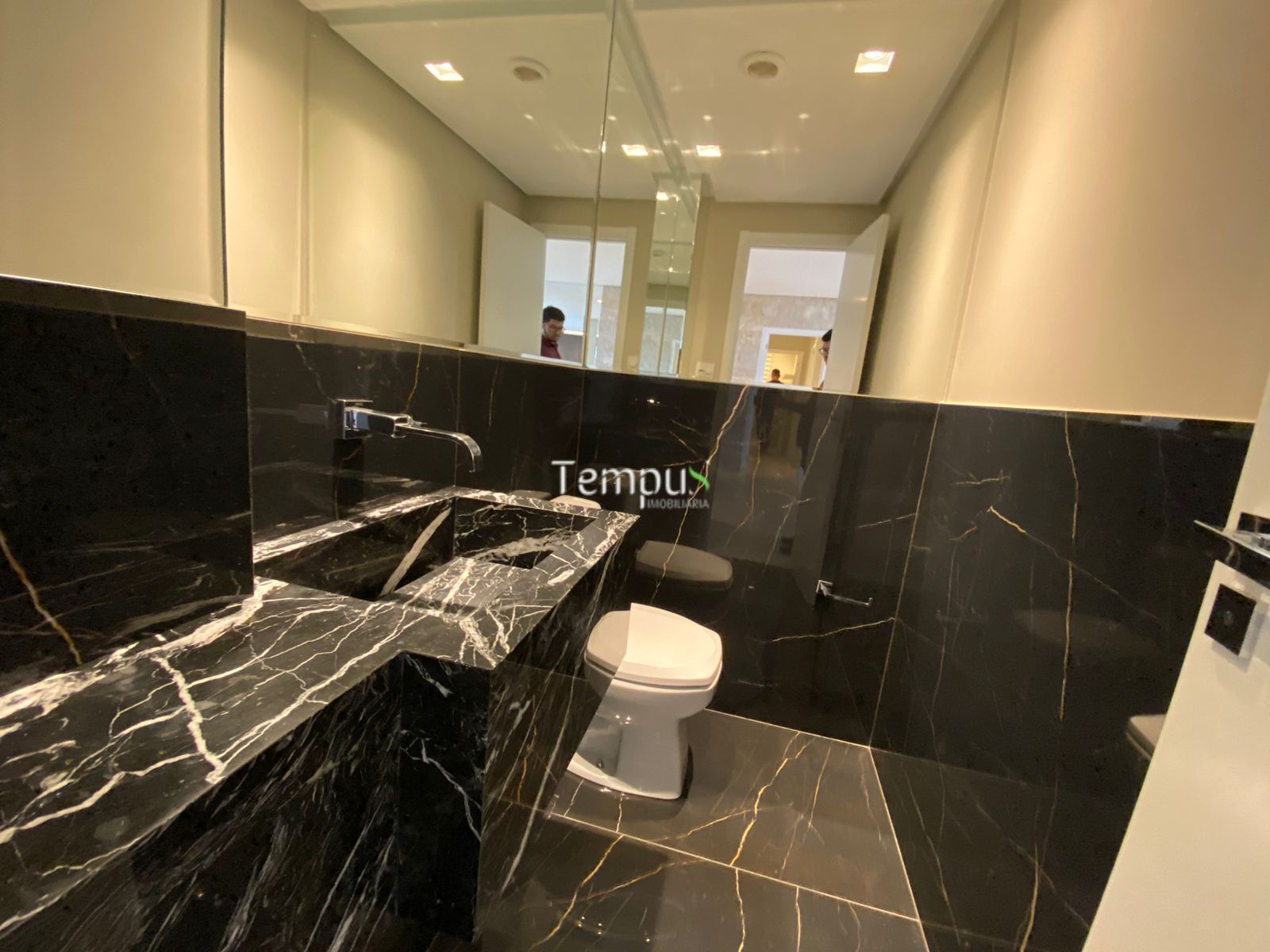 Apartamento à venda com 3 quartos, 260m² - Foto 32