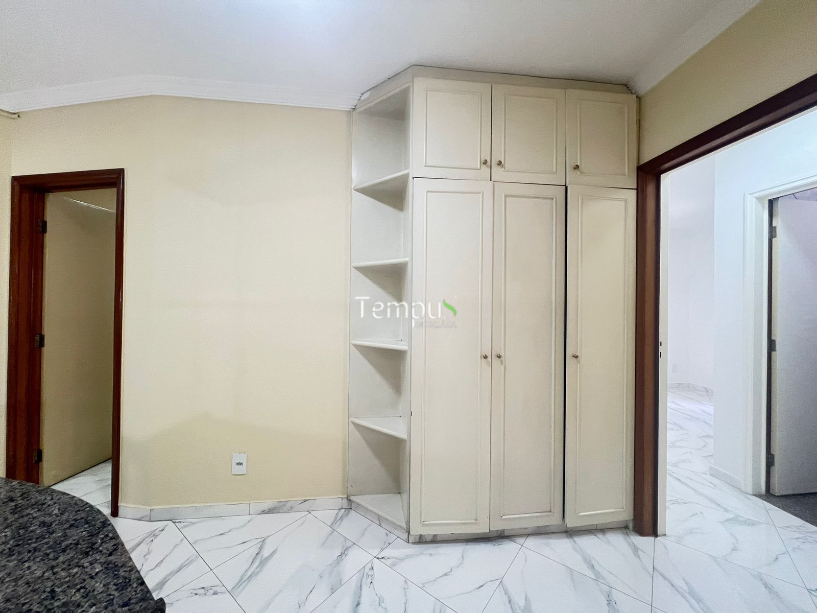 Sobrado à venda com 4 quartos, 222m² - Foto 4