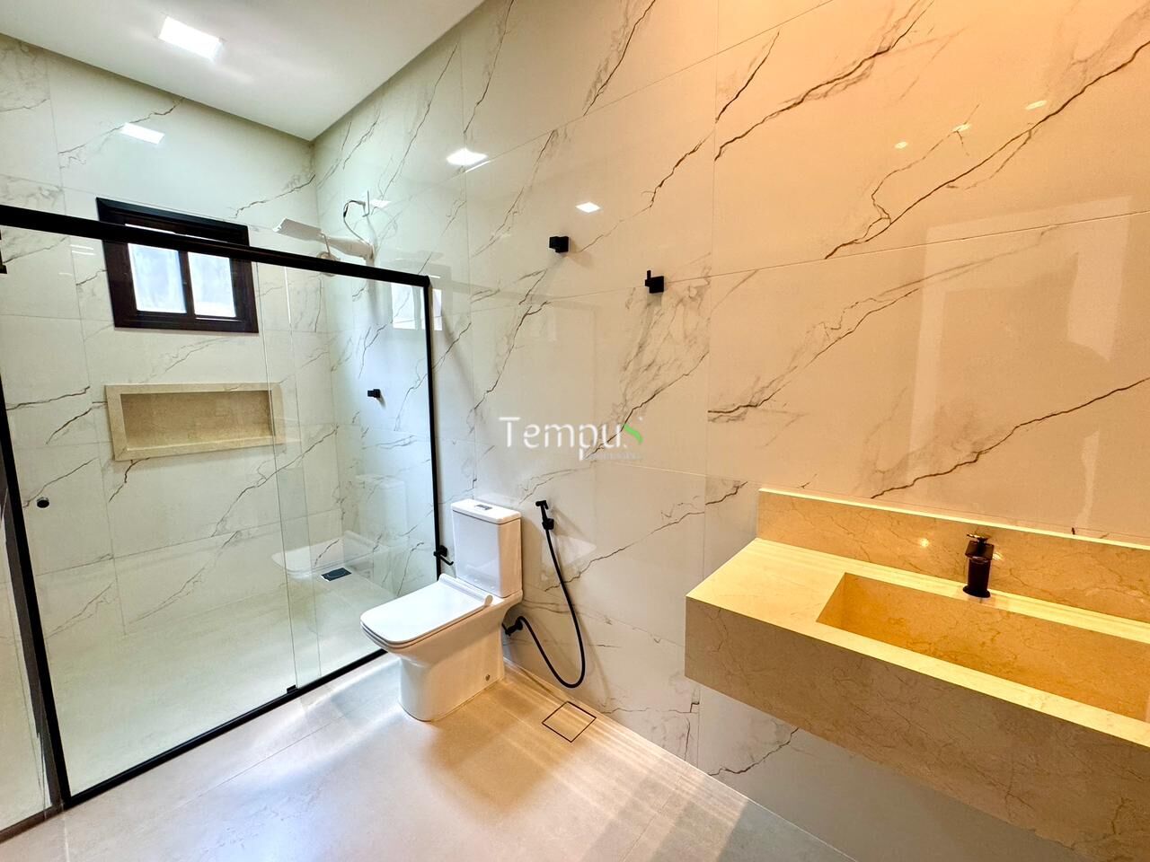 Casa, 3 quartos, 241 m² - Foto 15