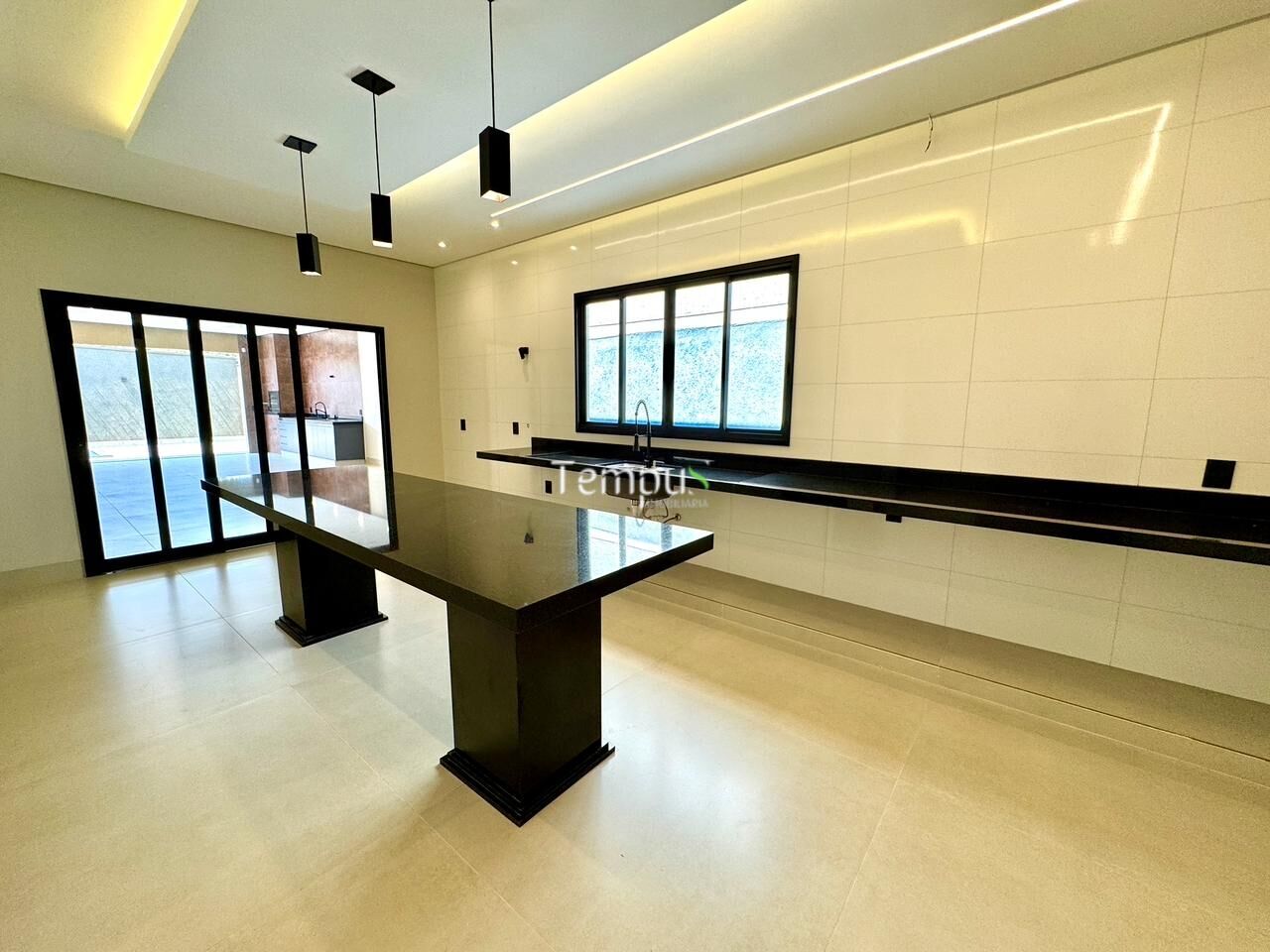 Casa, 3 quartos, 241 m² - Foto 10