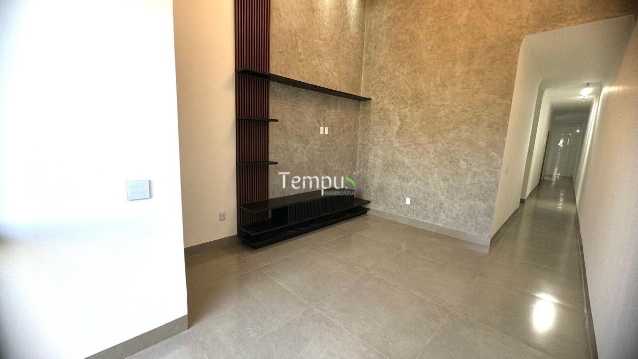 Casa à venda com 3 quartos, 129m² - Foto 4