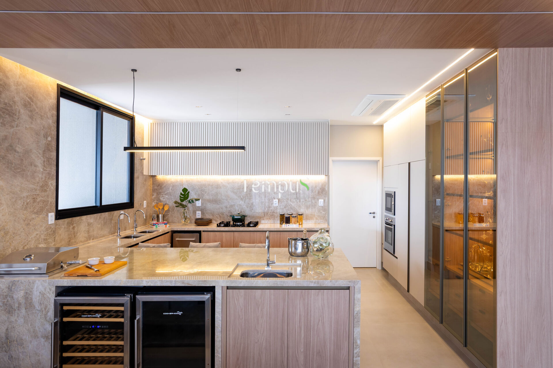 Apartamento à venda com 4 quartos, 271m² - Foto 5