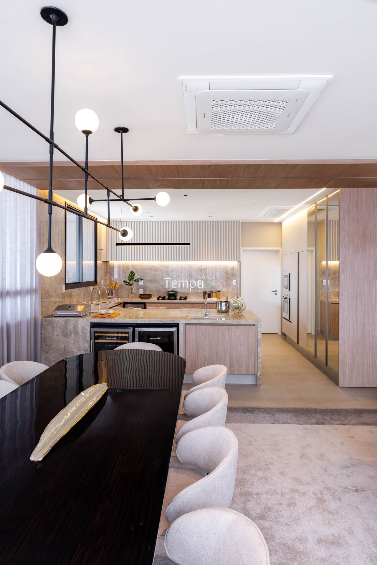 Apartamento à venda com 4 quartos, 271m² - Foto 8