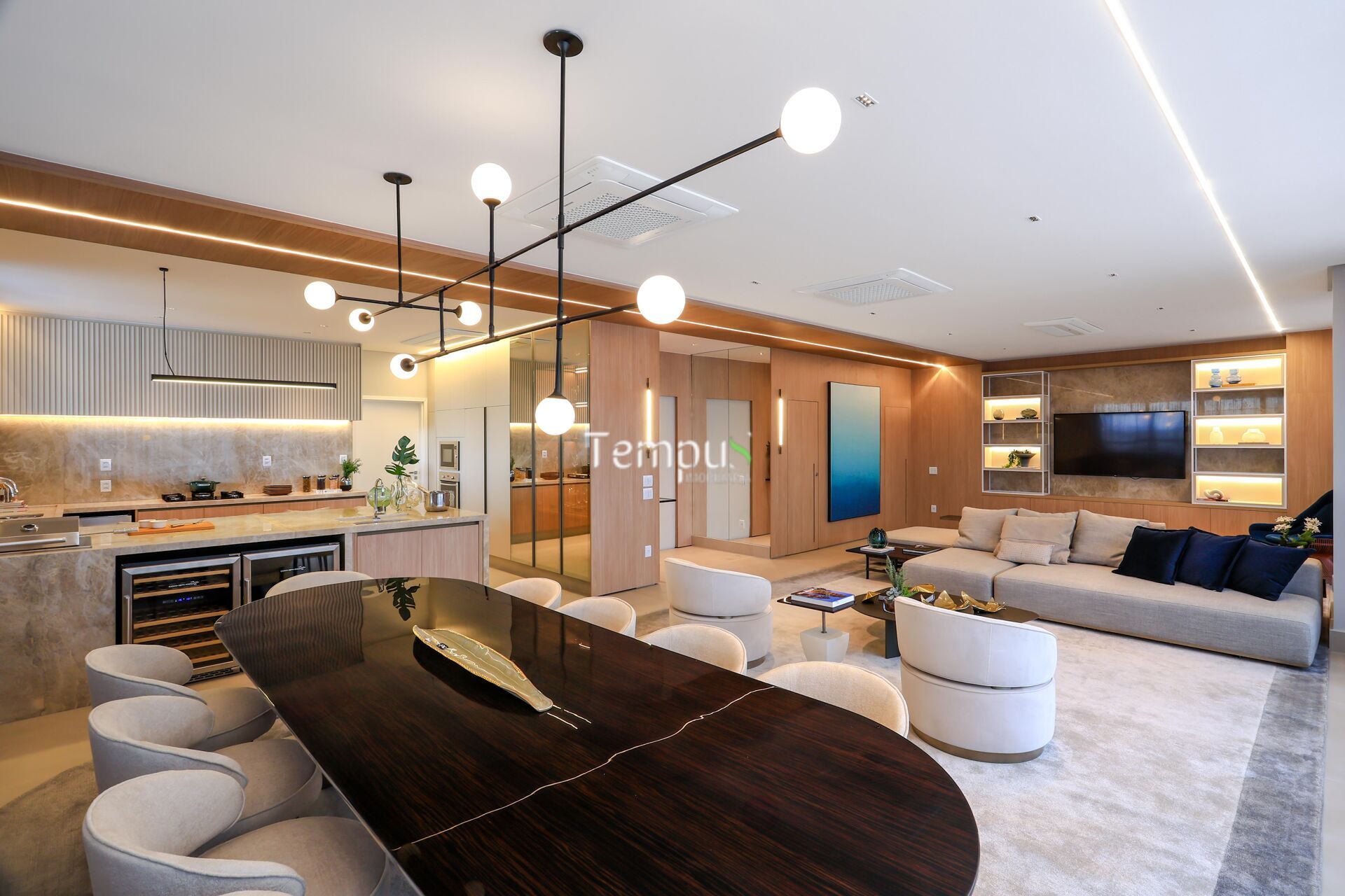 Apartamento à venda com 4 quartos, 271m² - Foto 1