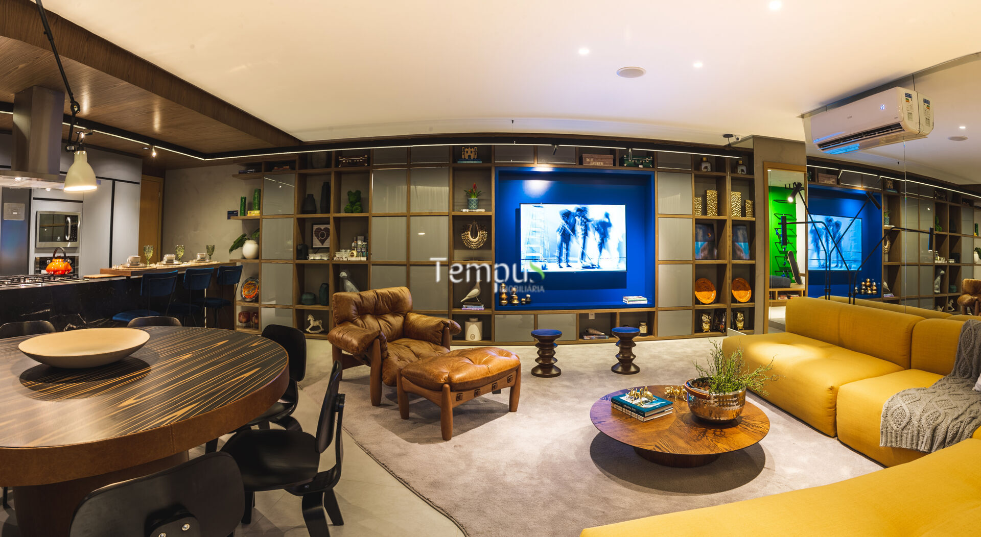 Apartamento à venda com 3 quartos, 137m² - Foto 1