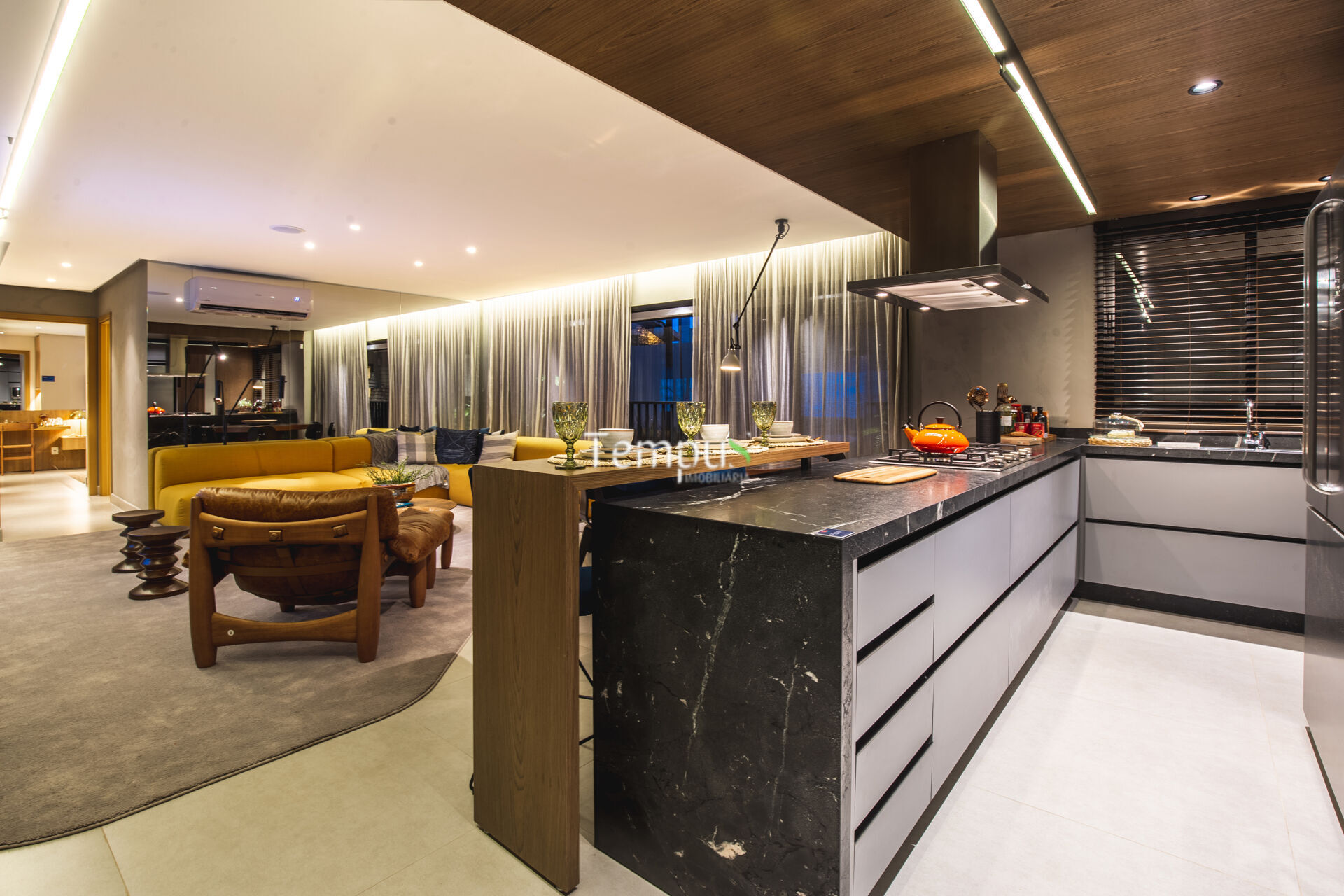 Apartamento à venda com 3 quartos, 137m² - Foto 7