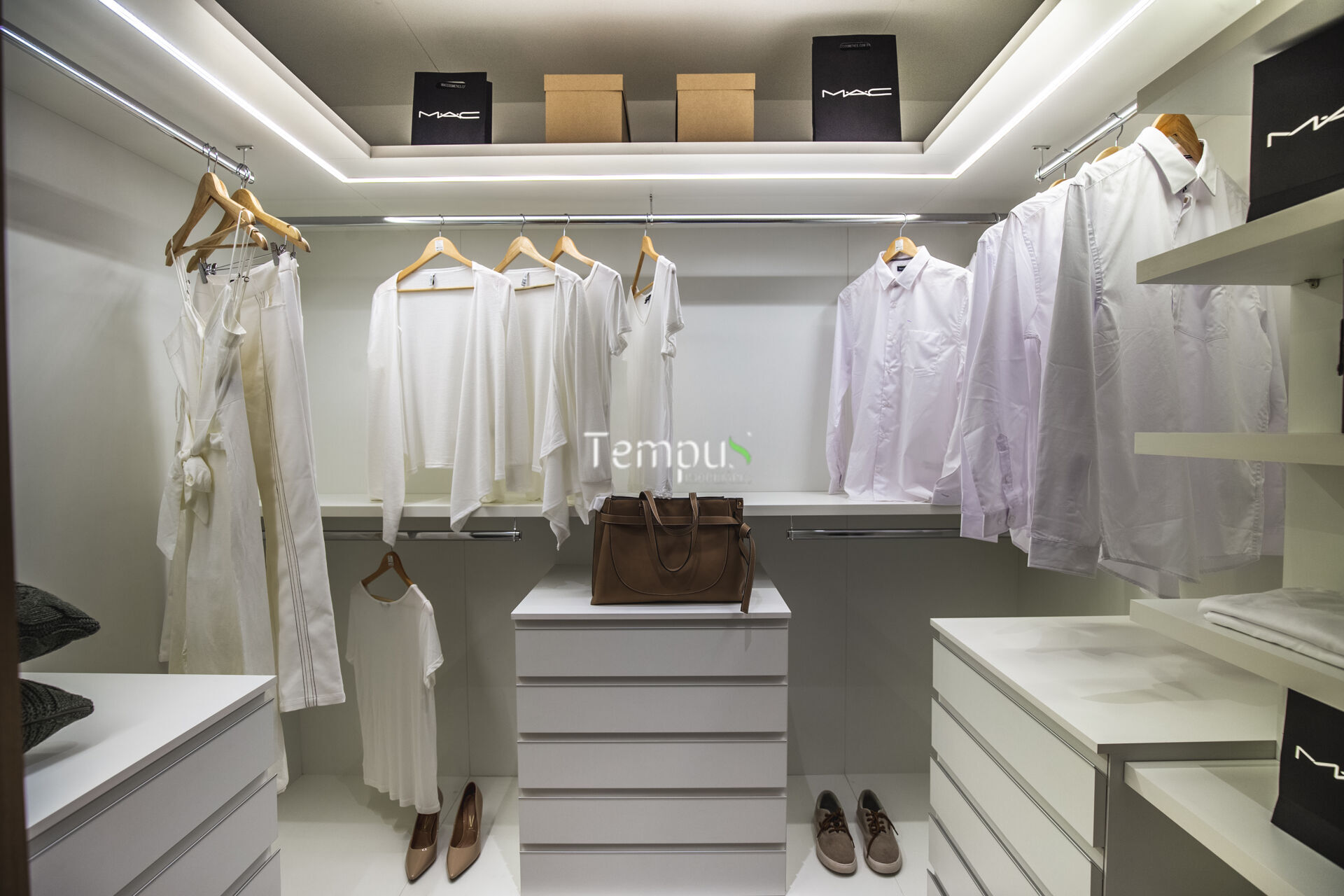 Apartamento à venda com 3 quartos, 137m² - Foto 14