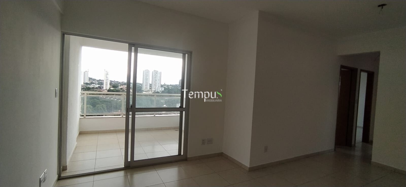 Apartamento à venda com 3 quartos, 74m² - Foto 4