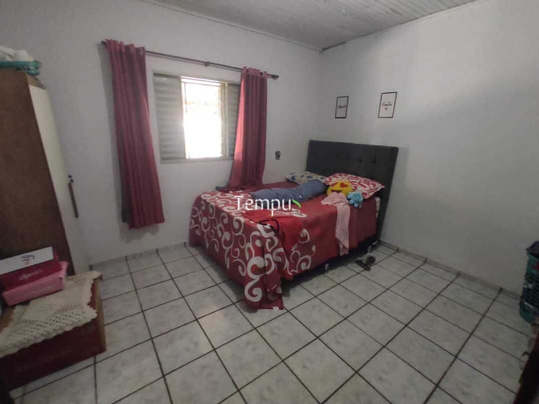 Casa à venda com 3 quartos, 178m² - Foto 8