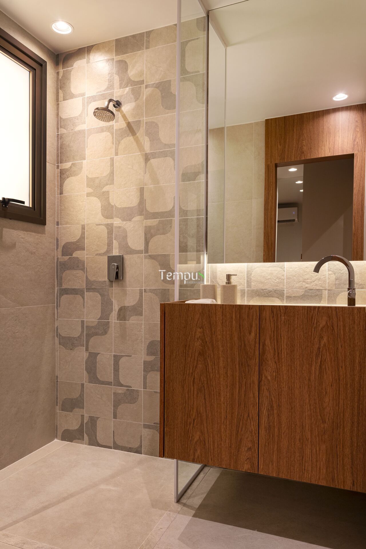 Apartamento à venda com 3 quartos, 118m² - Foto 2