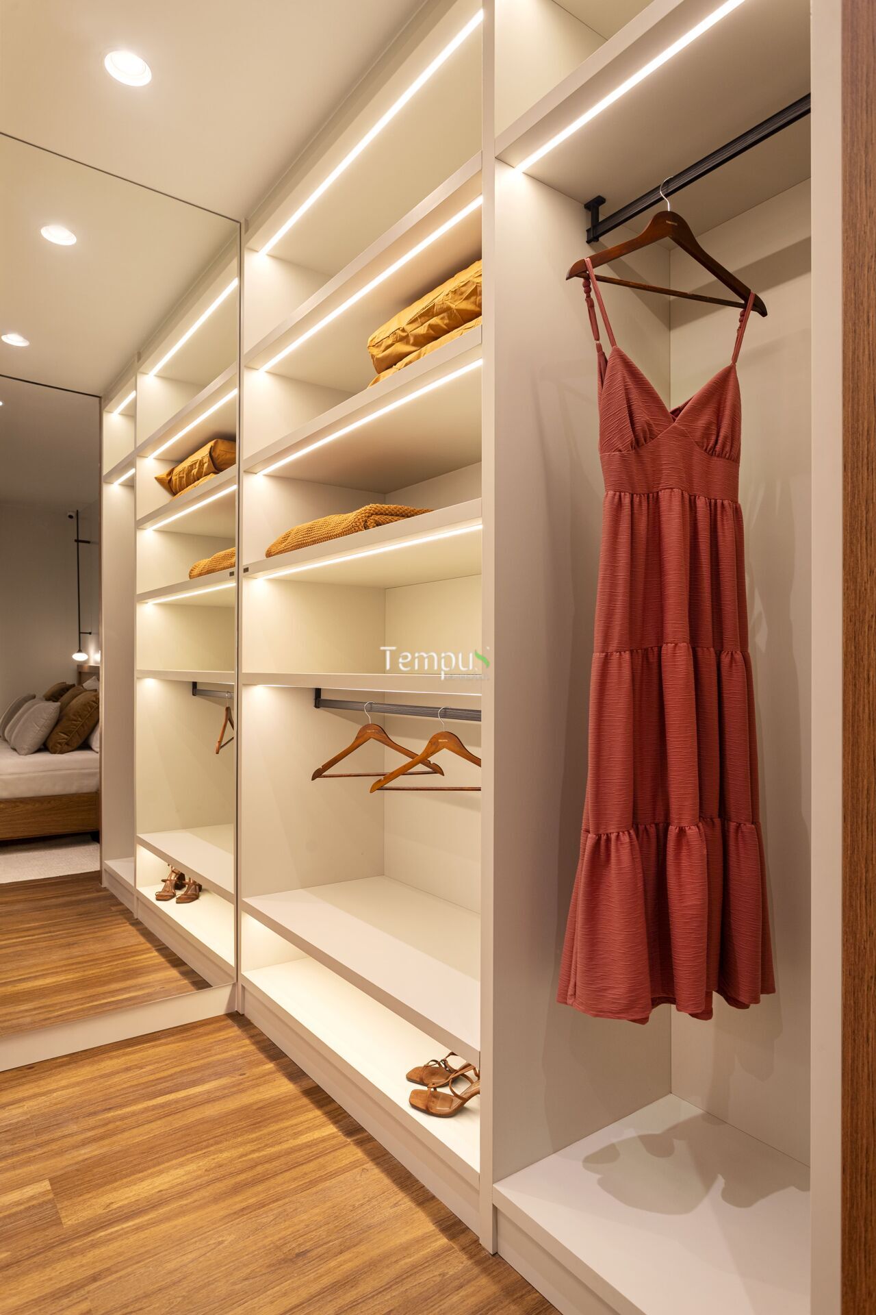 Apartamento à venda com 3 quartos, 118m² - Foto 3