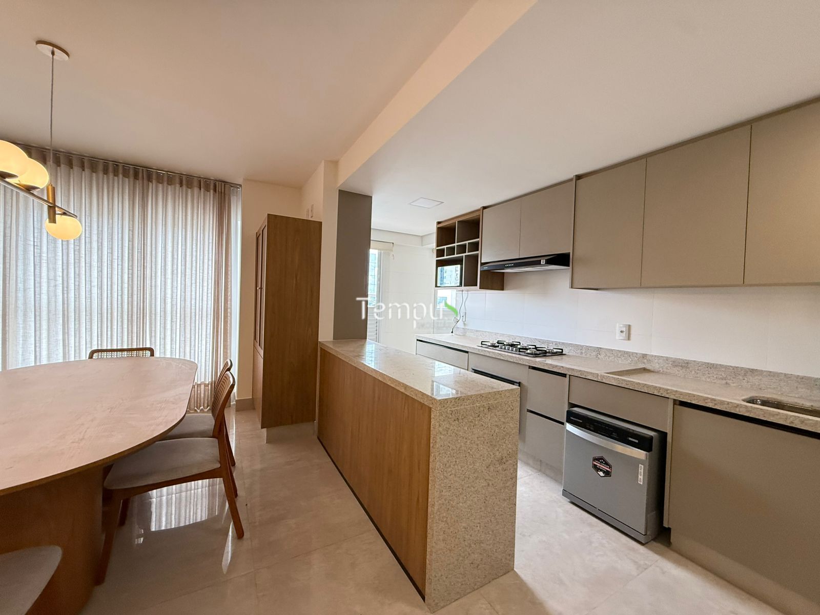 Apartamento, 3 quartos, 105 m² - Foto 2