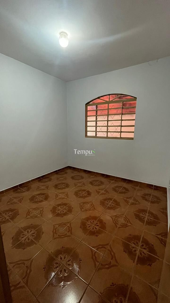 Casa à venda com 3 quartos, 250m² - Foto 7