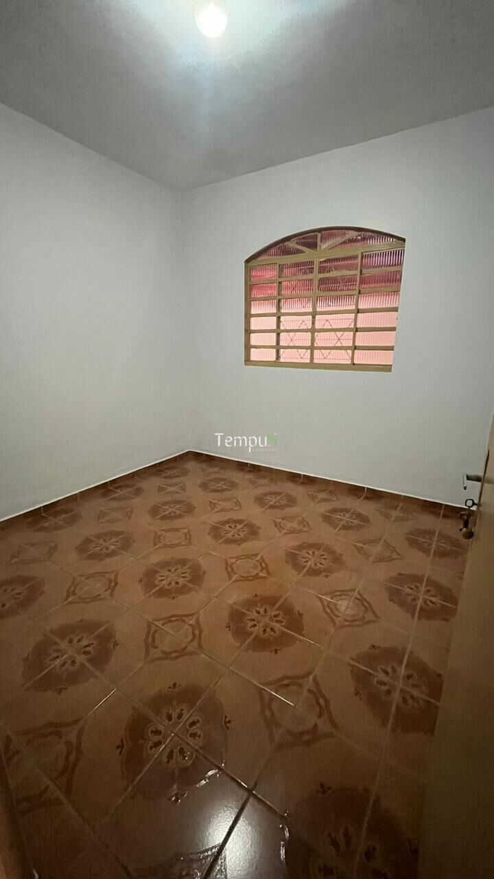 Casa à venda com 3 quartos, 250m² - Foto 8