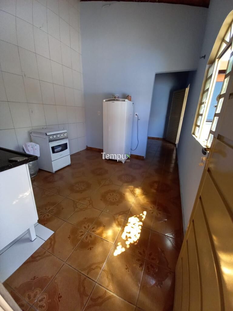 Casa à venda com 3 quartos, 250m² - Foto 11