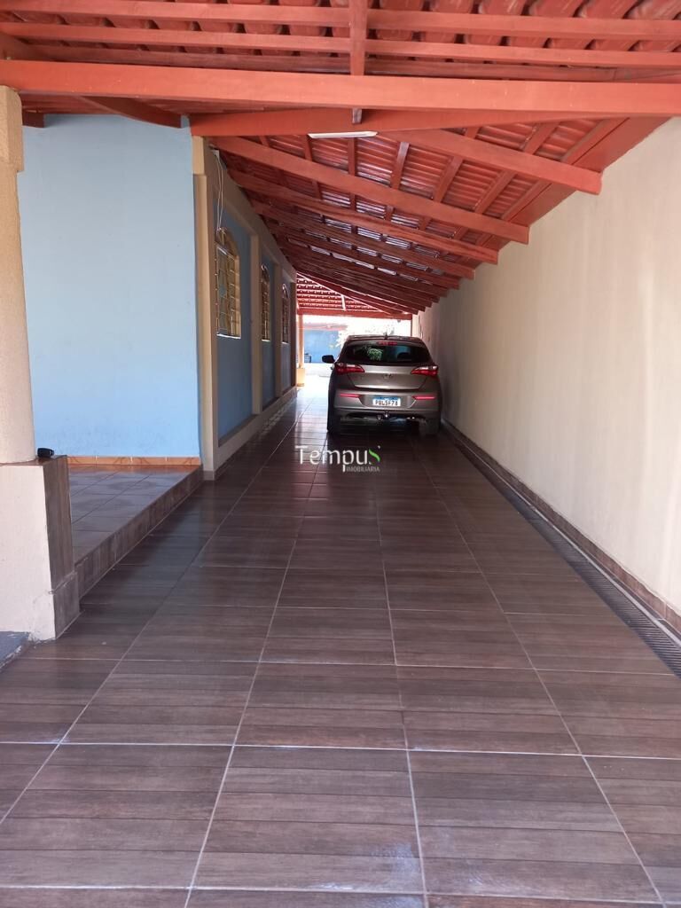 Casa à venda com 3 quartos, 250m² - Foto 10