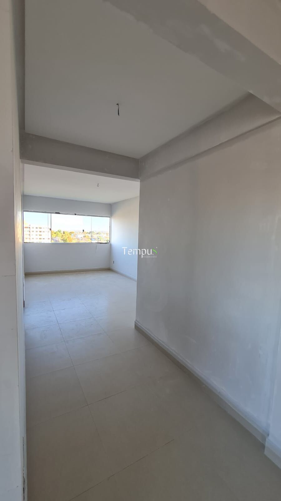 Apartamento à venda com 3 quartos, 78m² - Foto 2