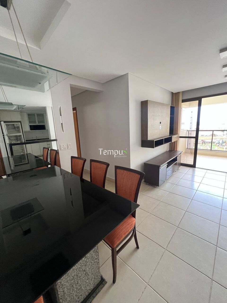 Apartamento à venda com 3 quartos, 93m² - Foto 1