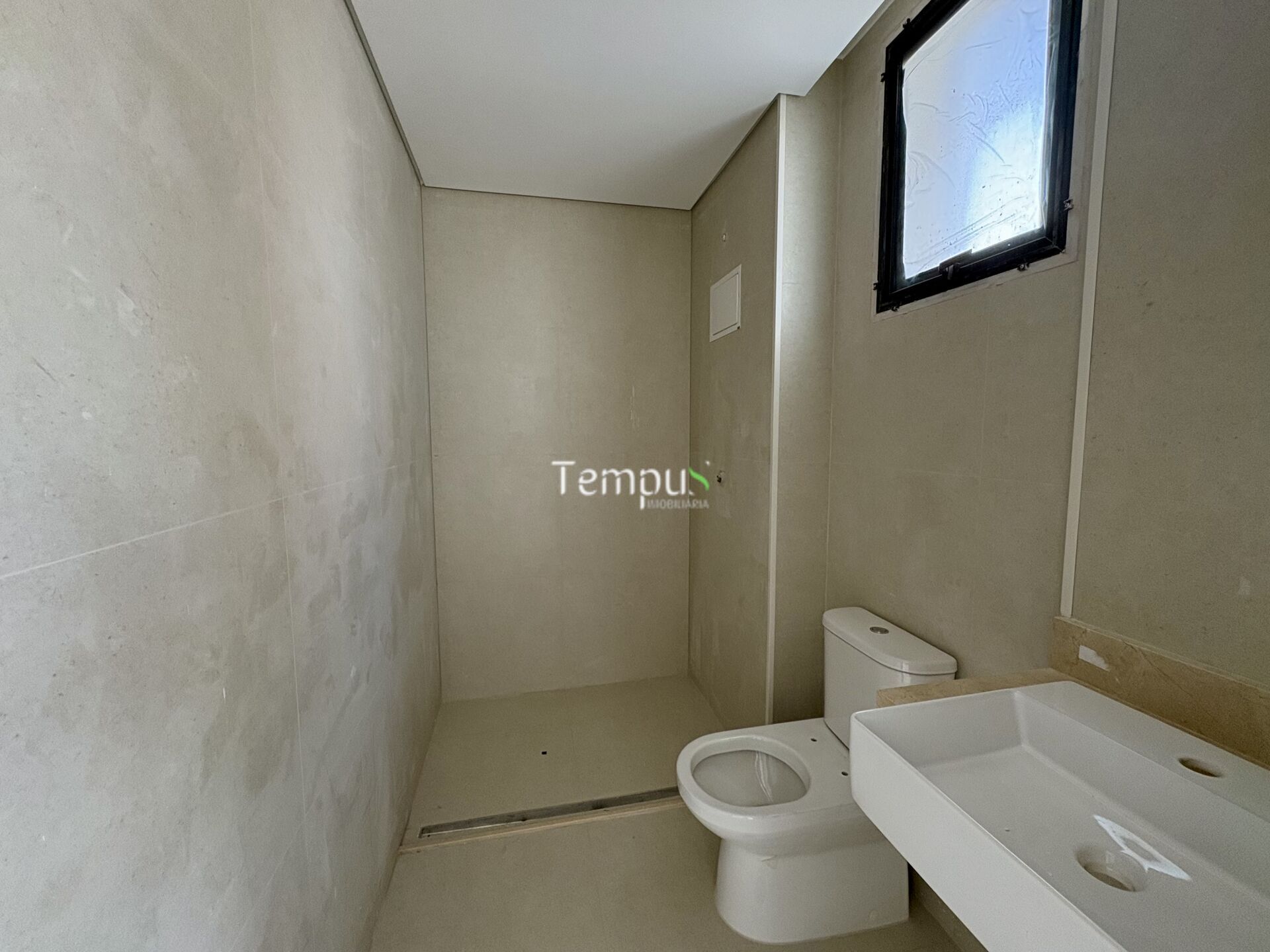 Apartamento à venda com 4 quartos, 214m² - Foto 17