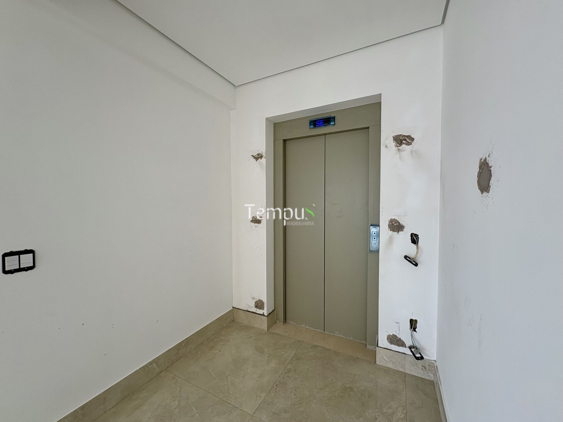 Apartamento à venda com 4 quartos, 214m² - Foto 14