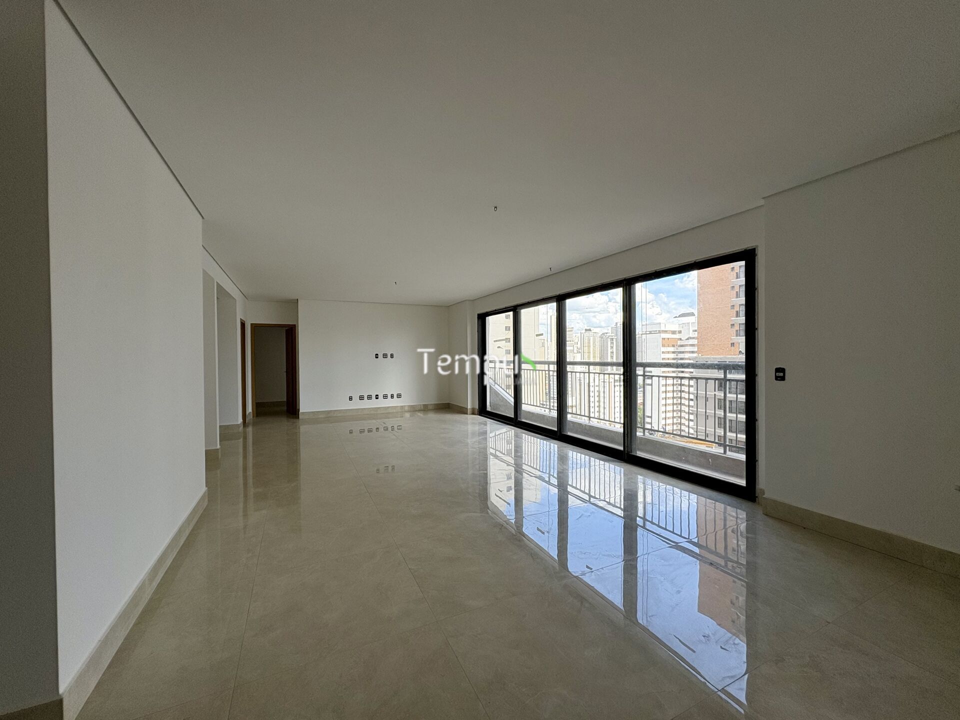 Apartamento à venda com 4 quartos, 214m² - Foto 8