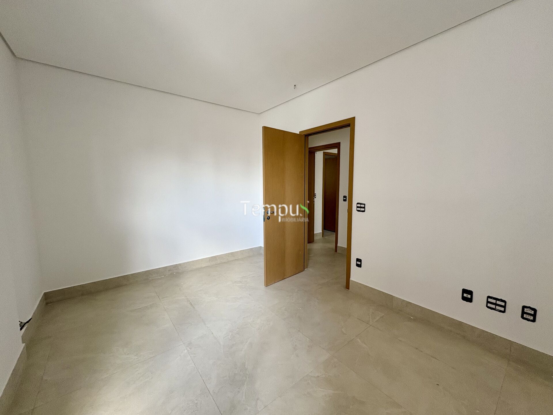 Apartamento à venda com 4 quartos, 214m² - Foto 20
