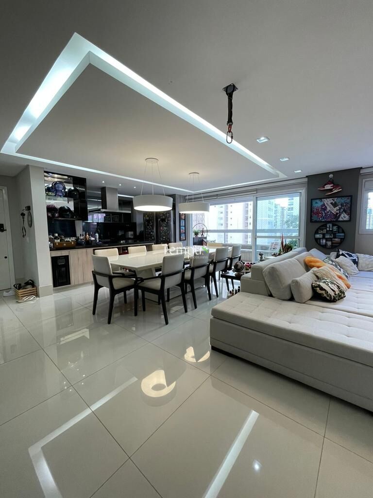 Apartamento à venda com 3 quartos, 150m² - Foto 7