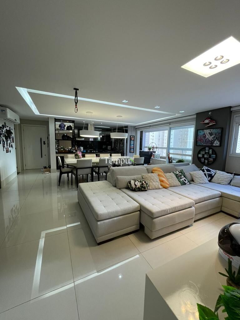 Apartamento à venda com 3 quartos, 150m² - Foto 3
