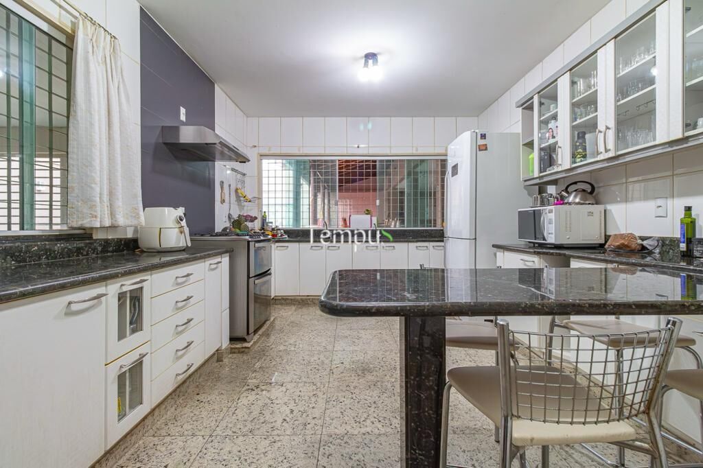 Sobrado à venda com 4 quartos, 421m² - Foto 16