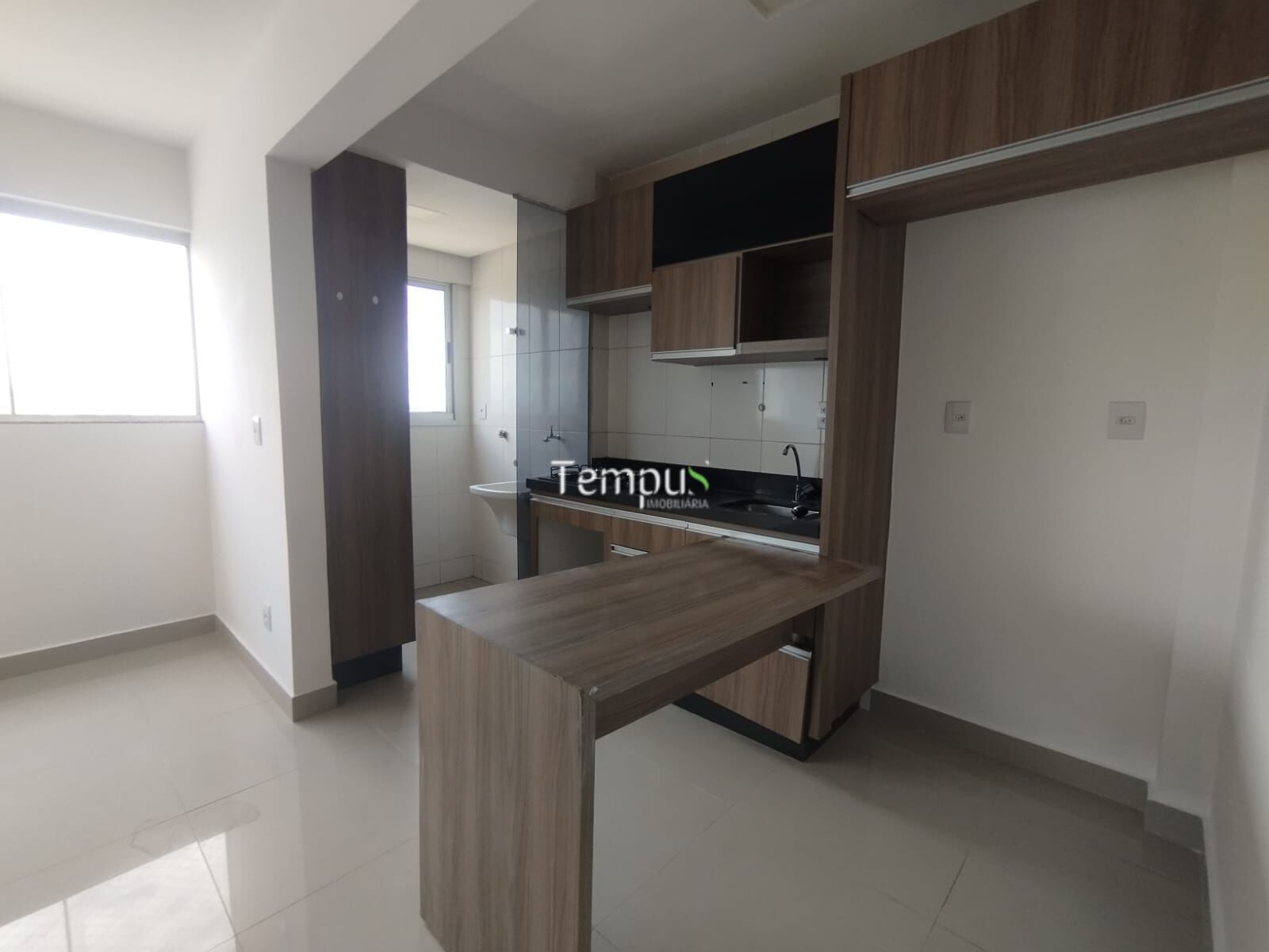 Apartamento à venda com 2 quartos, 57m² - Foto 1