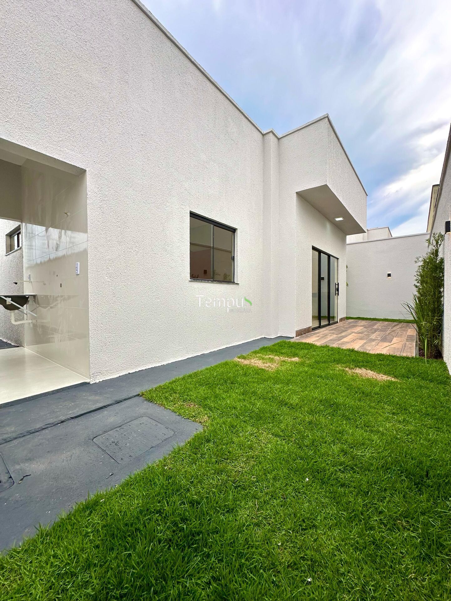 Casa à venda com 3 quartos, 124m² - Foto 3
