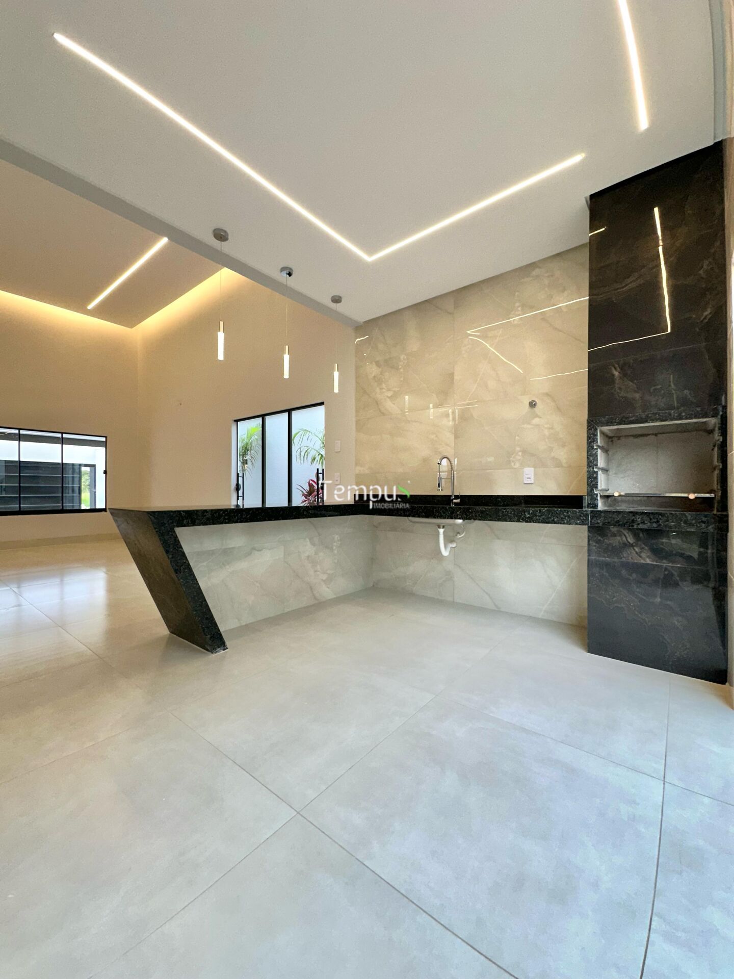 Casa à venda com 3 quartos, 124m² - Foto 4