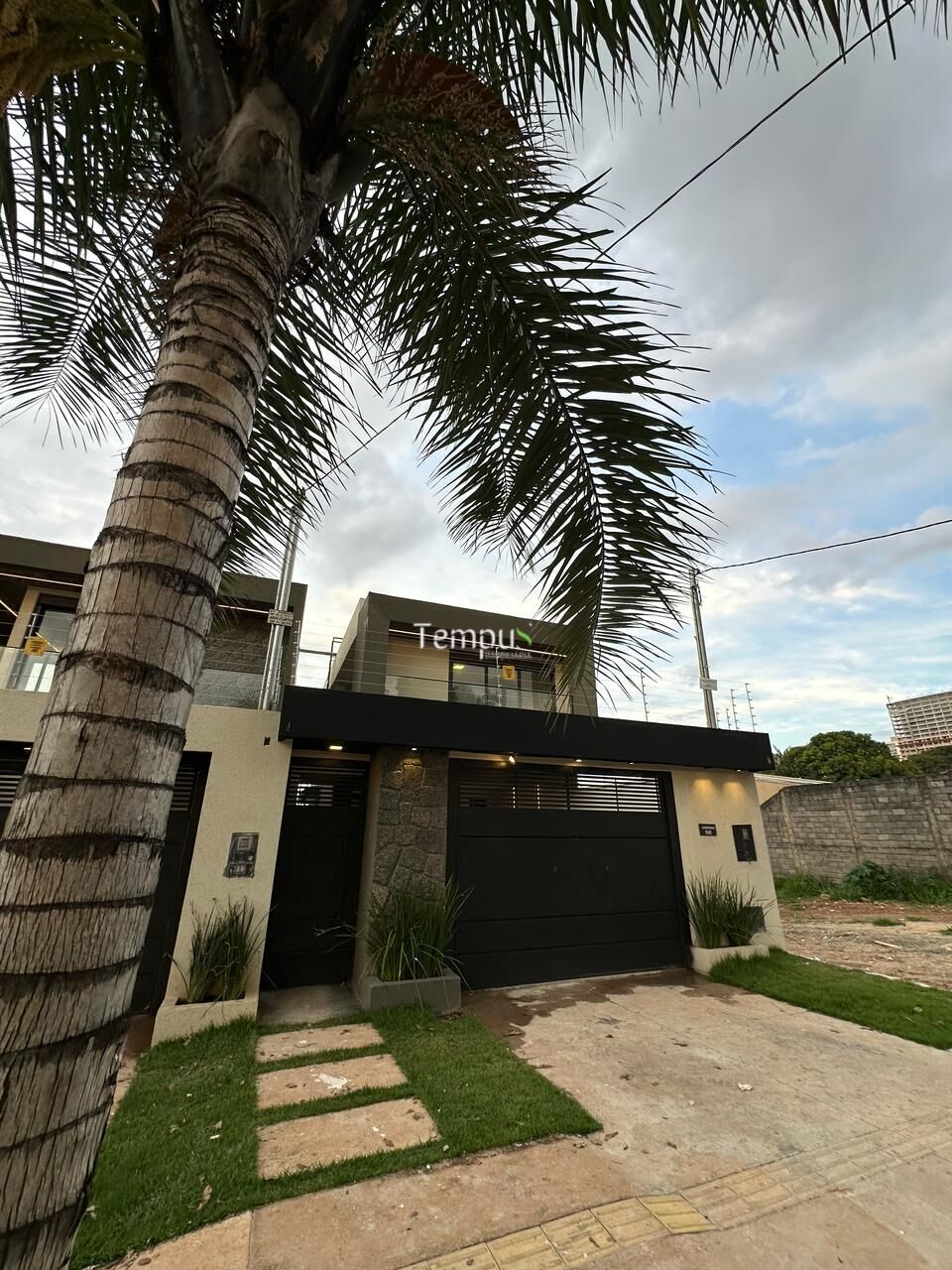 Sobrado, 3 quartos, 223 m² - Foto 2