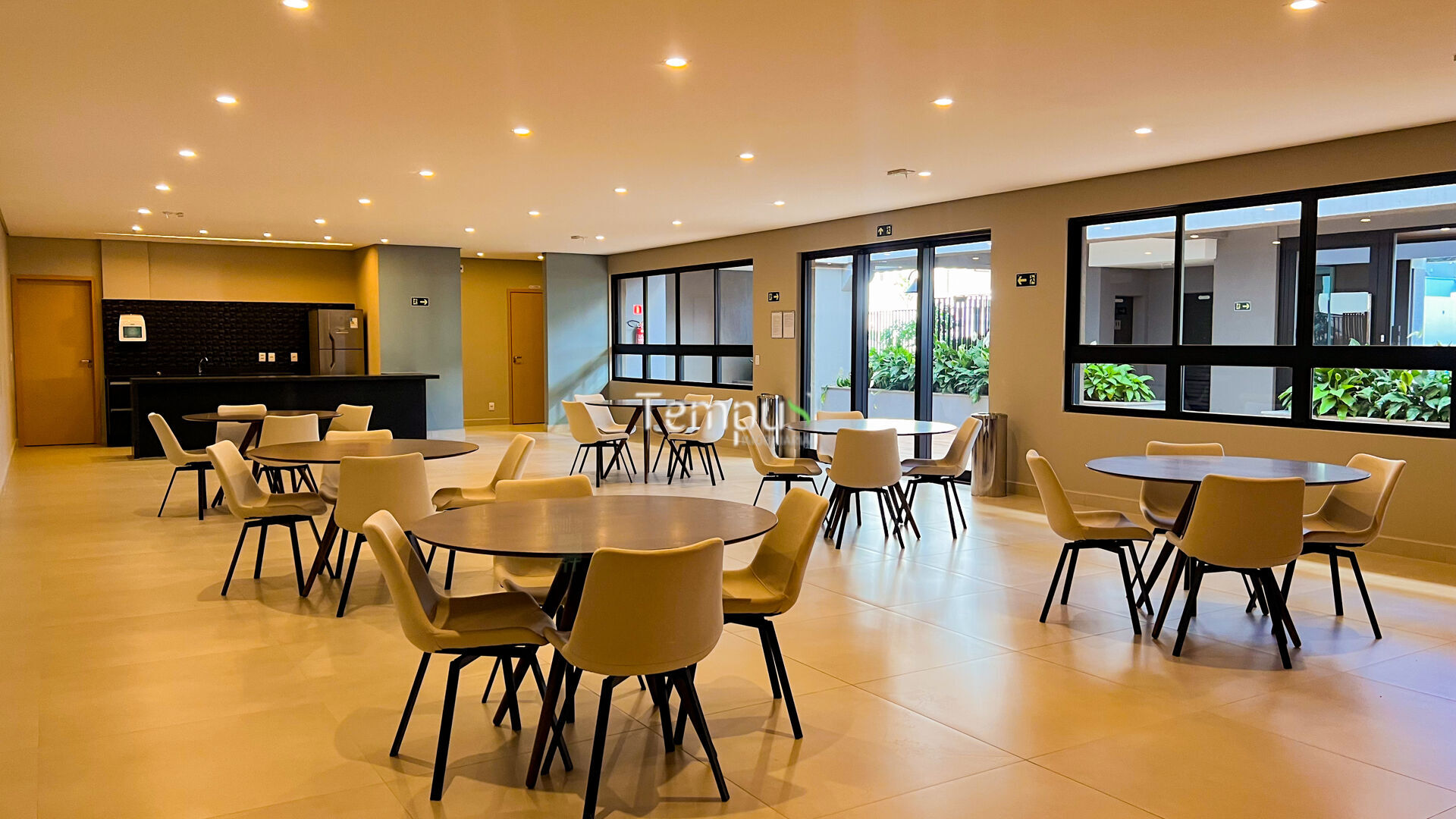 Apartamento à venda com 2 quartos, 62m² - Foto 47