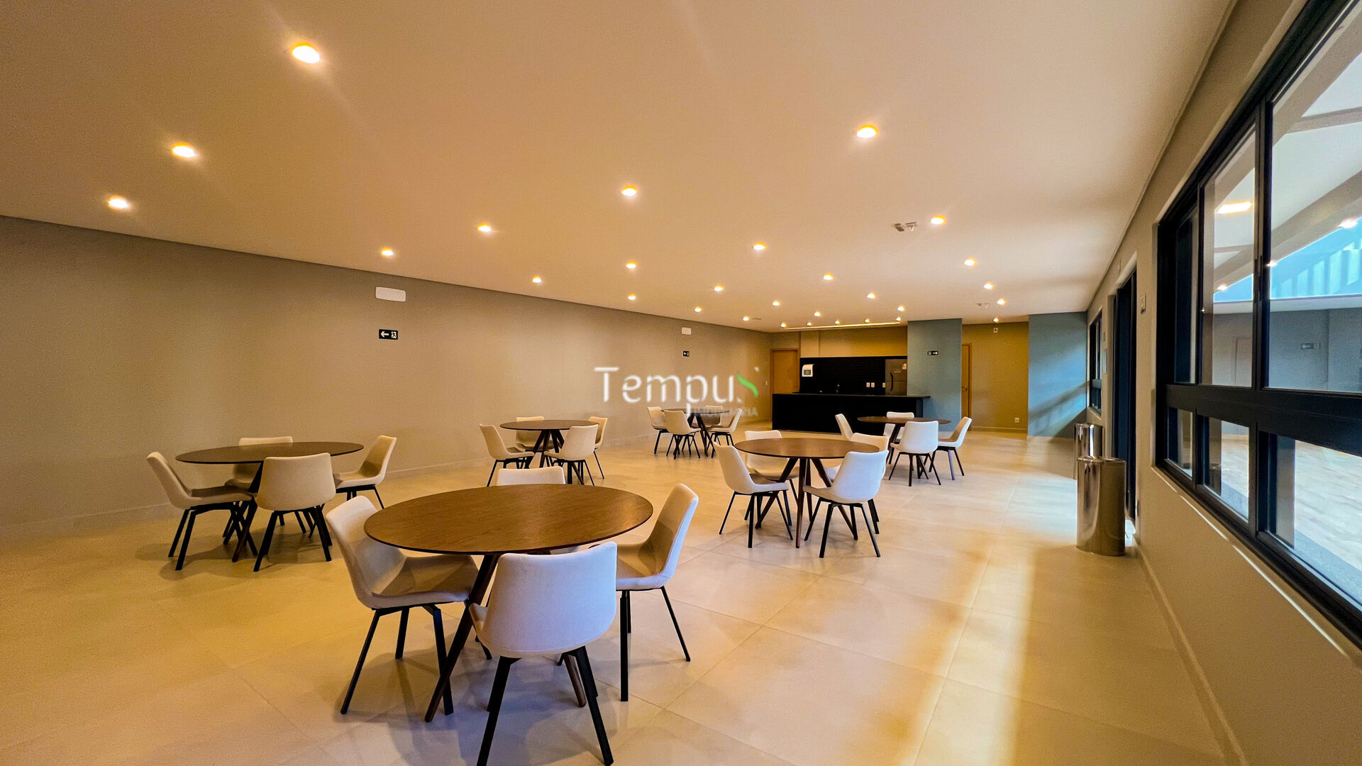 Apartamento à venda com 2 quartos, 62m² - Foto 46