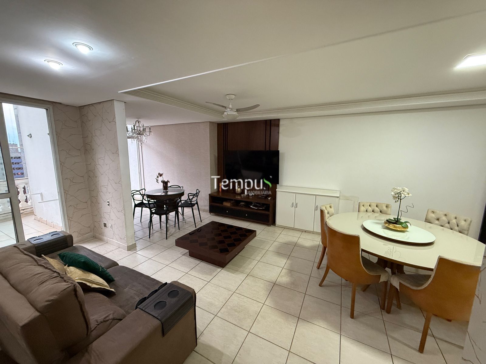 Apartamento, 3 quartos, 130 m² - Foto 1