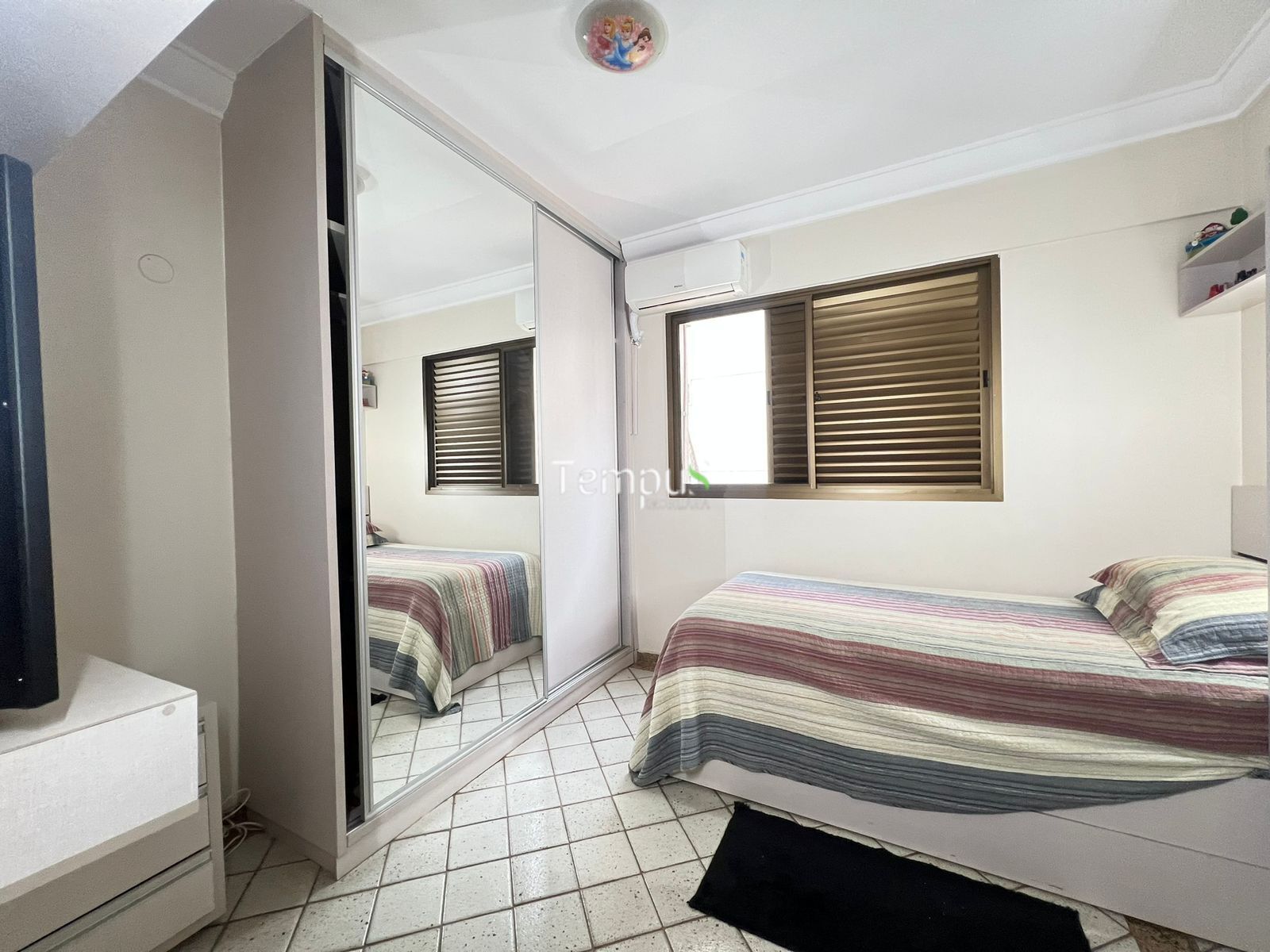 Apartamento à venda com 4 quartos, 218m² - Foto 17