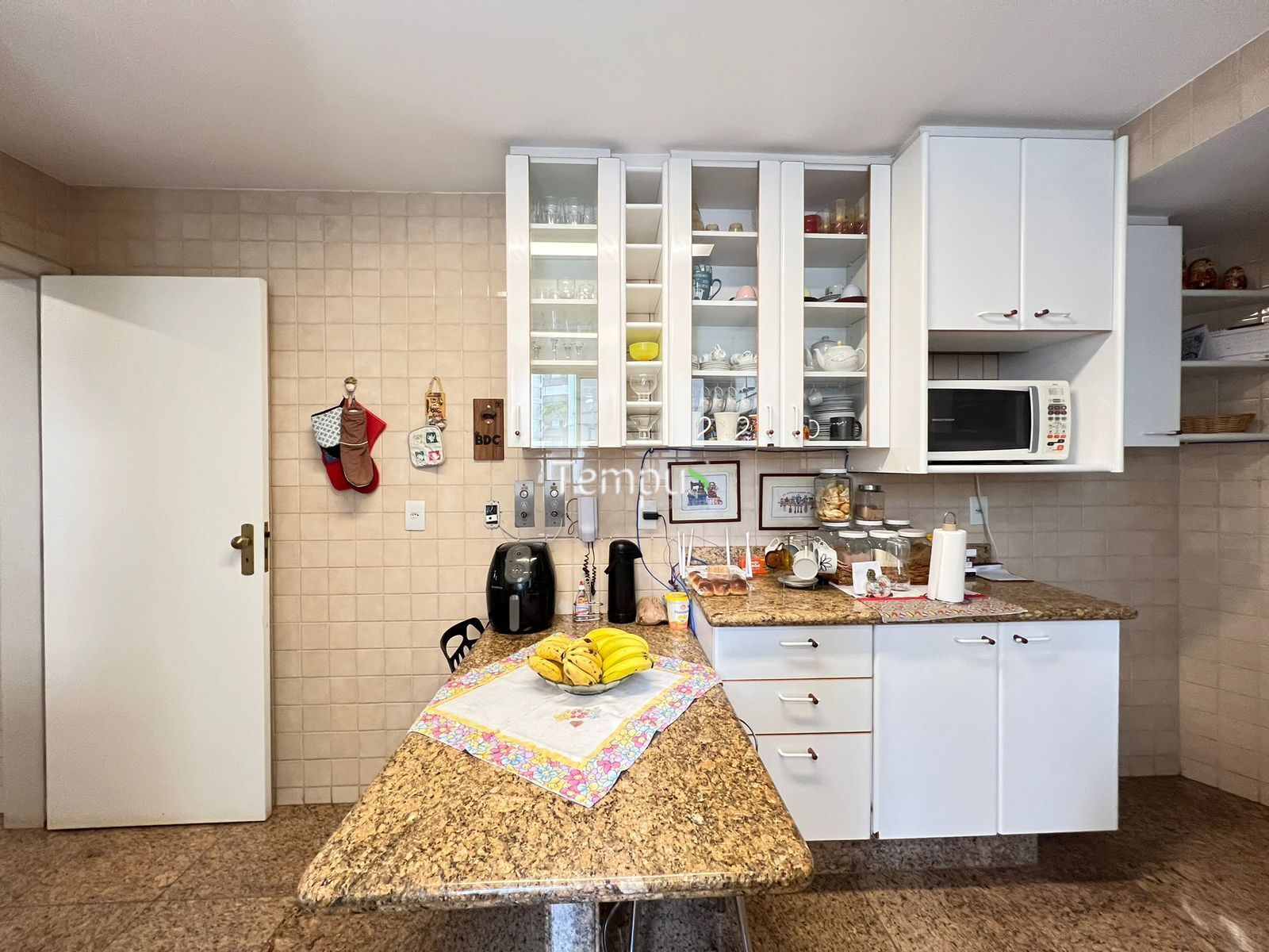Apartamento à venda com 4 quartos, 218m² - Foto 28