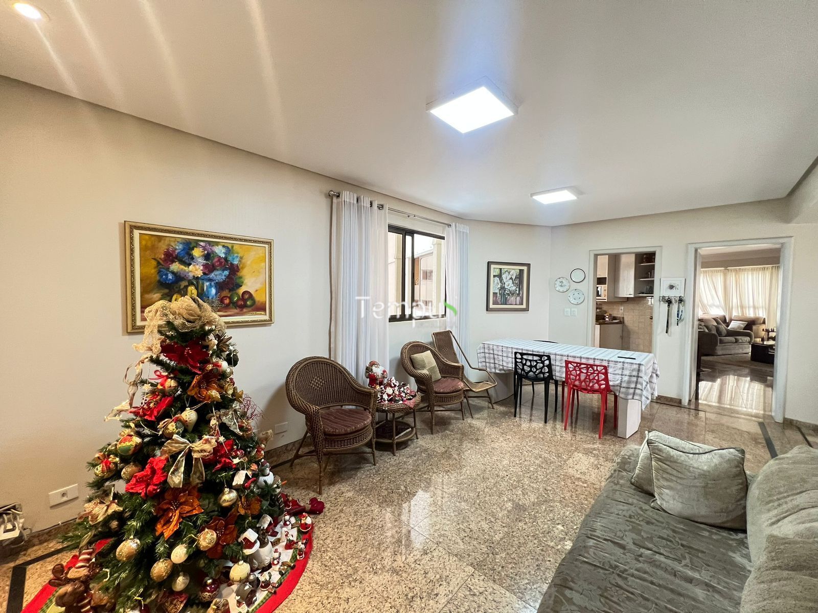 Apartamento à venda com 4 quartos, 218m² - Foto 9
