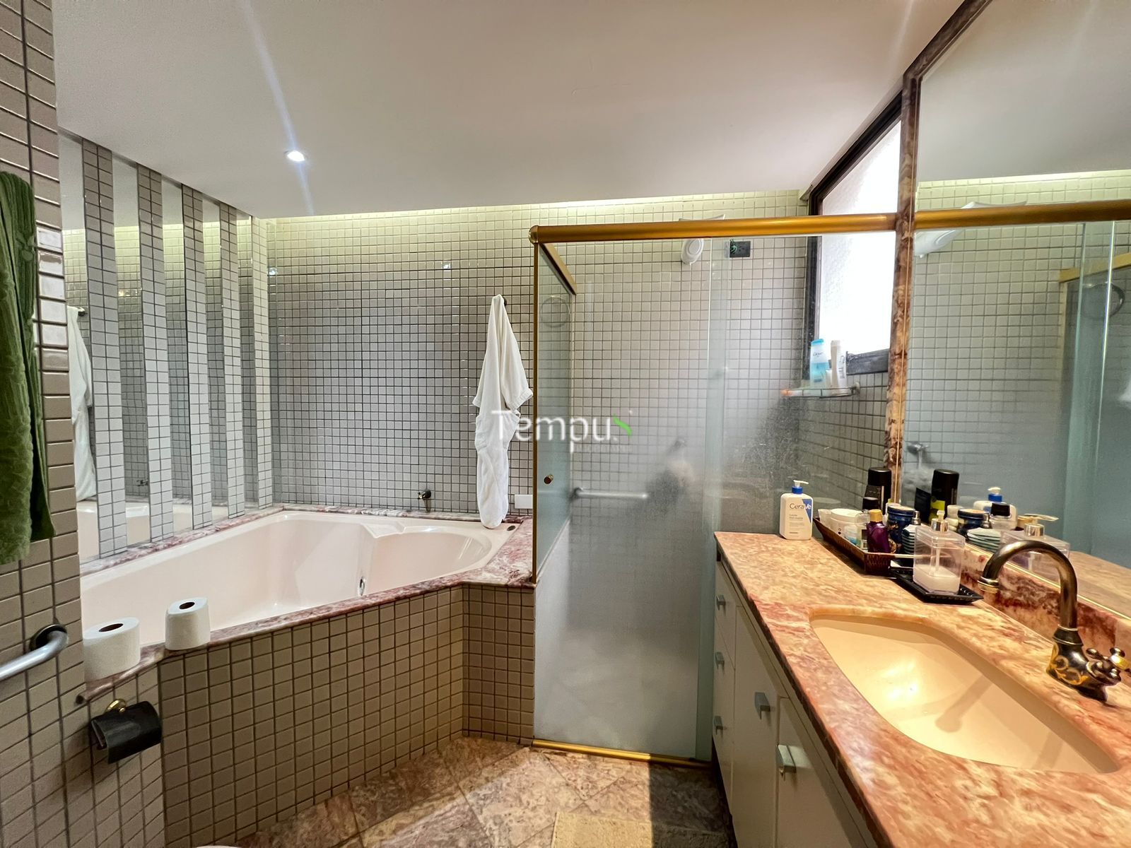 Apartamento à venda com 4 quartos, 218m² - Foto 23