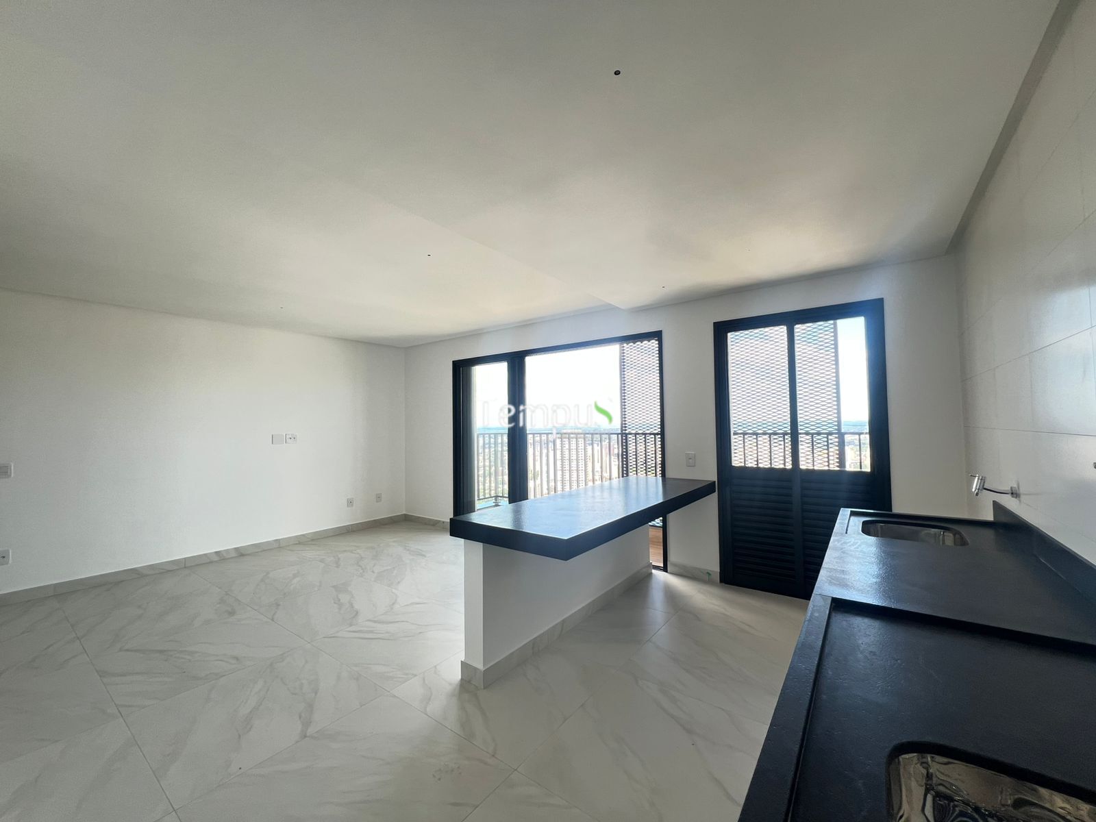 Apartamento à venda com 3 quartos, 105m² - Foto 7