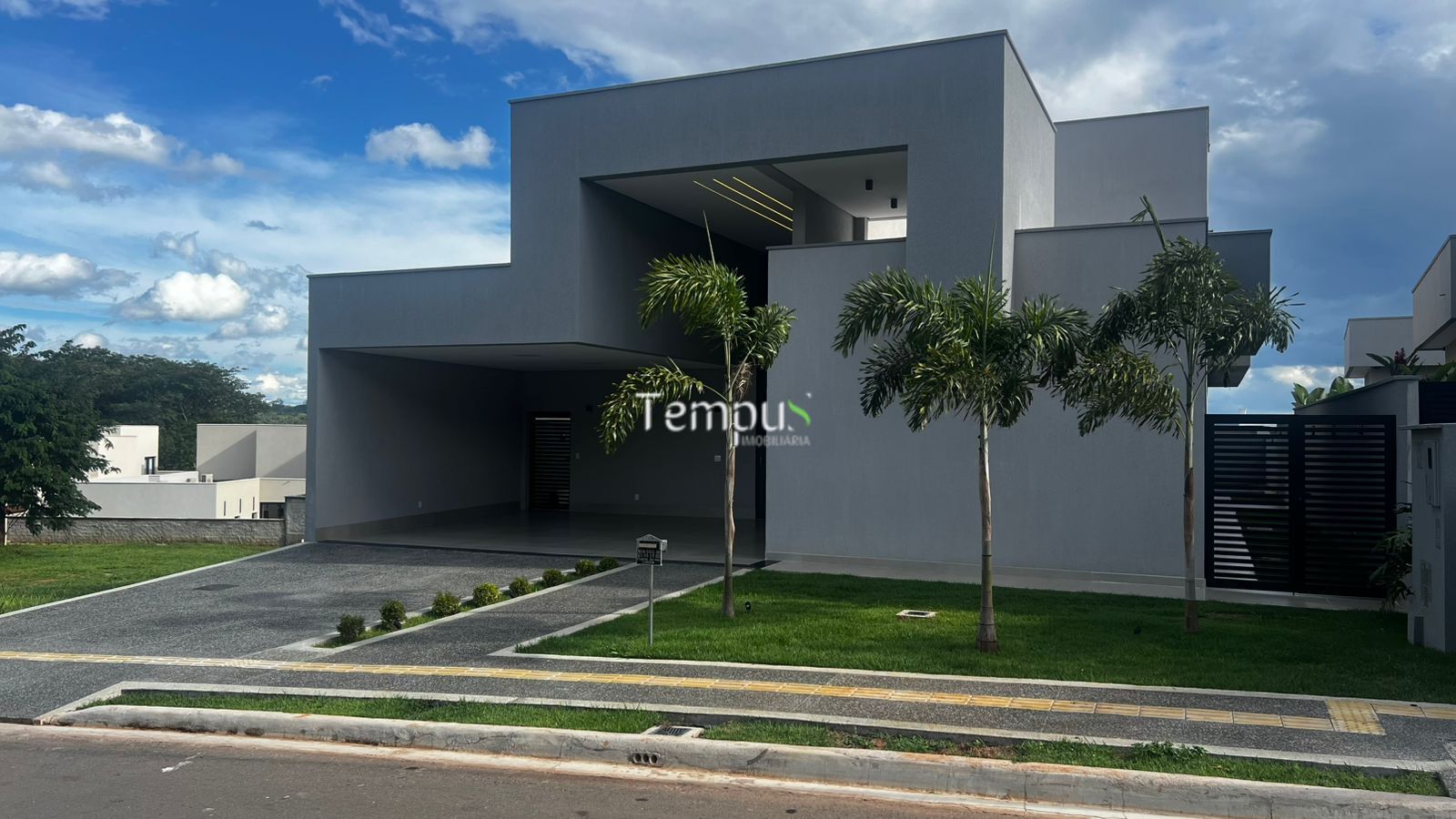 Casa, 4 quartos, 333 m² - Foto 1