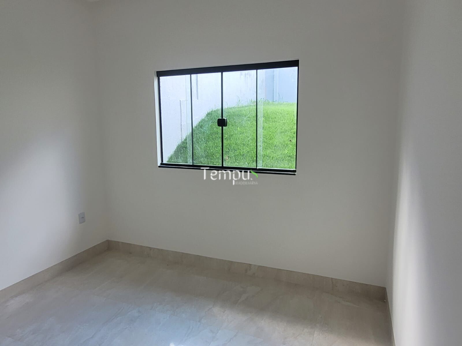 Casa à venda com 3 quartos, 110m² - Foto 12