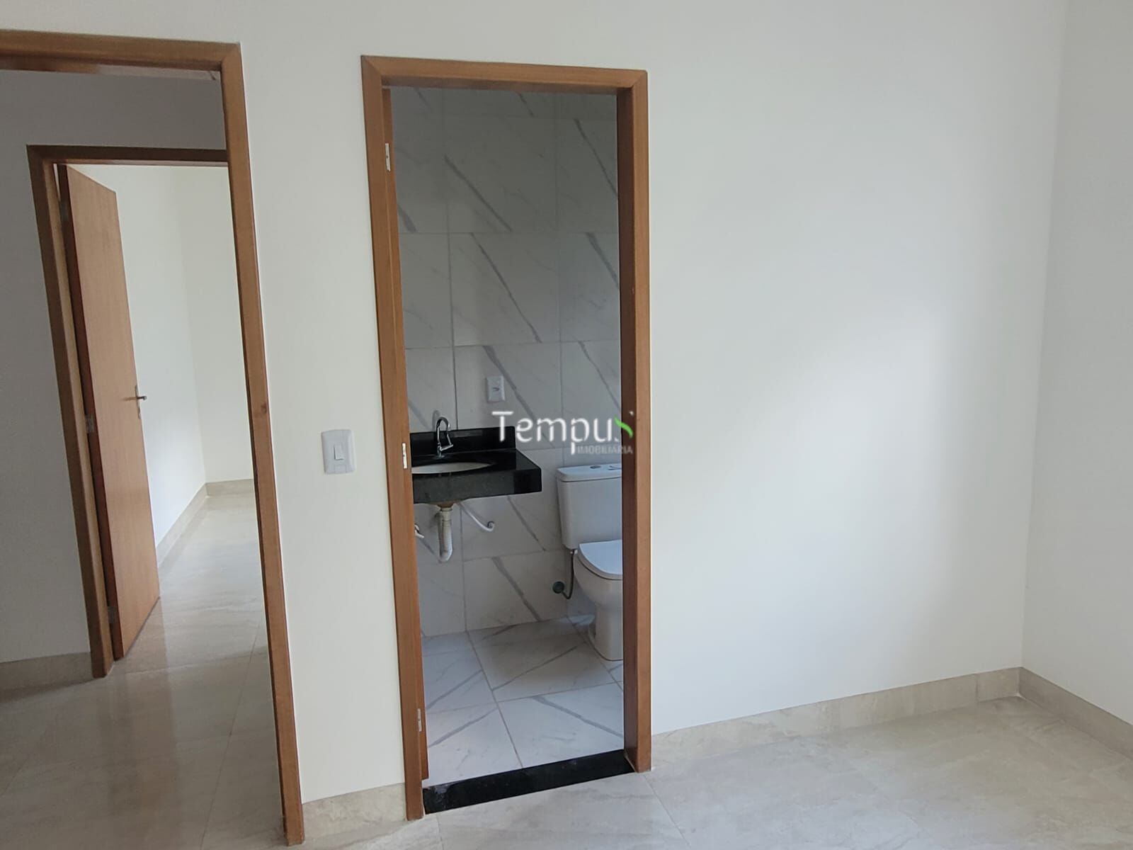 Casa à venda com 3 quartos, 110m² - Foto 10