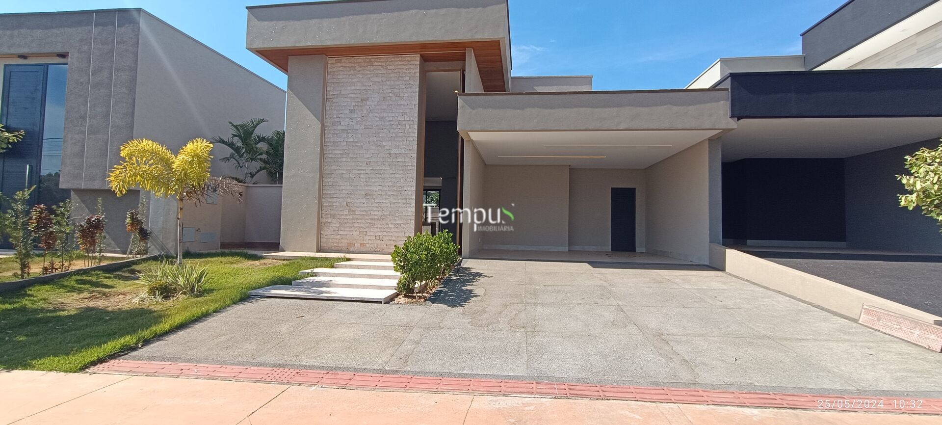 Casa à venda com 3 quartos, 155m² - Foto 1