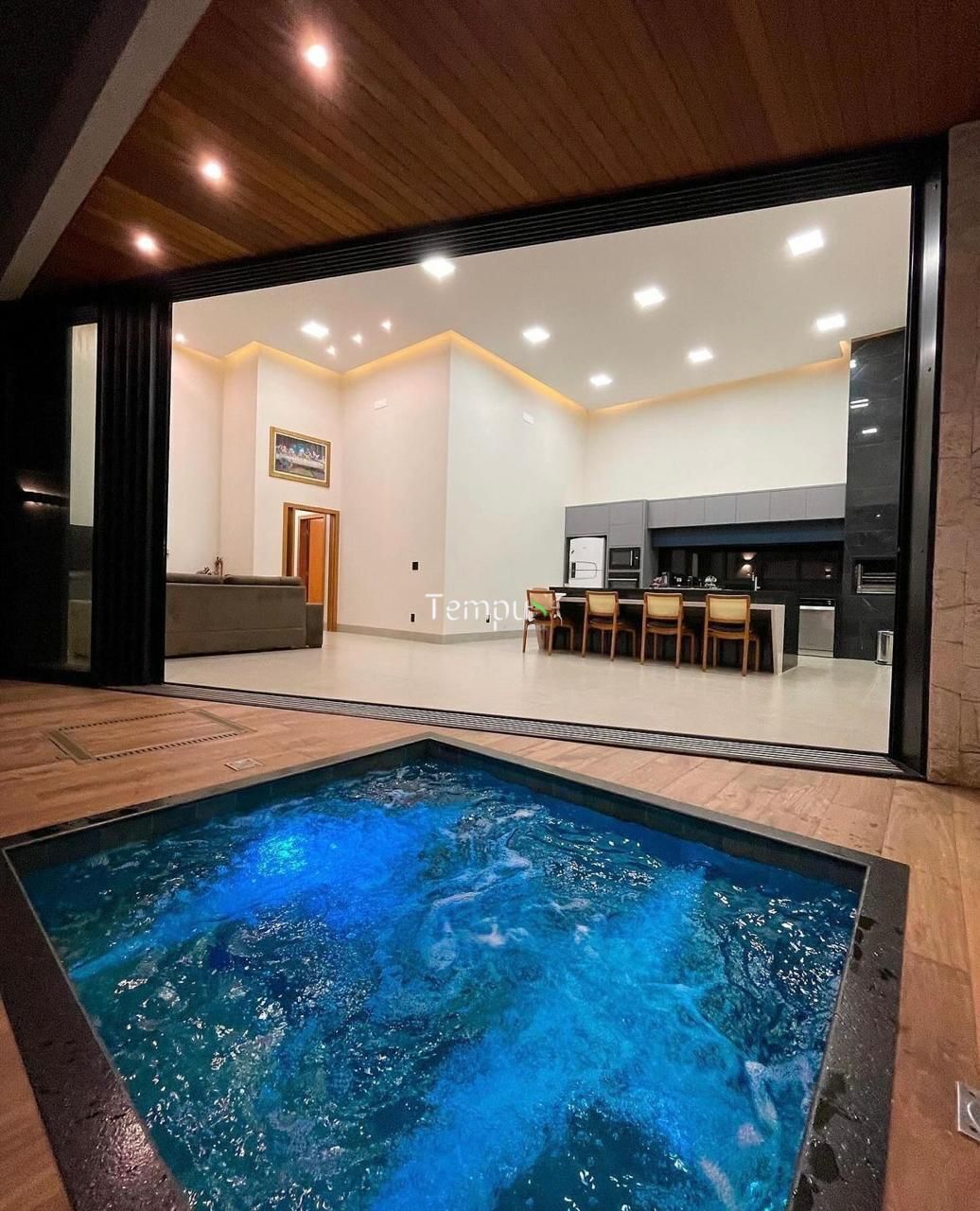 Casa à venda com 3 quartos, 206m² - Foto 3