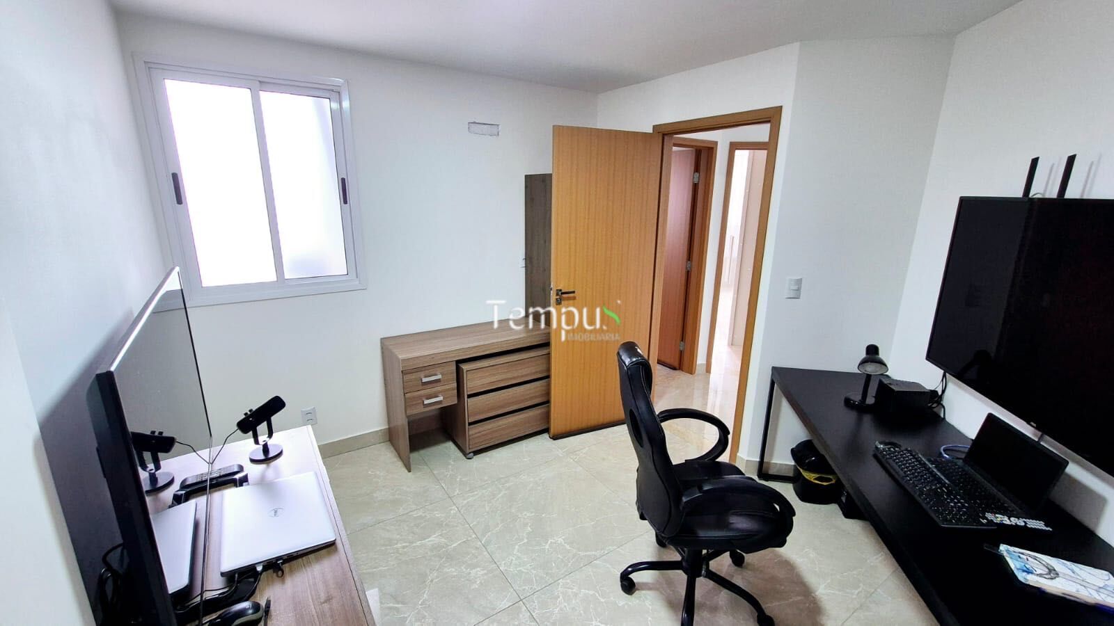 Apartamento à venda com 3 quartos, 90m² - Foto 2