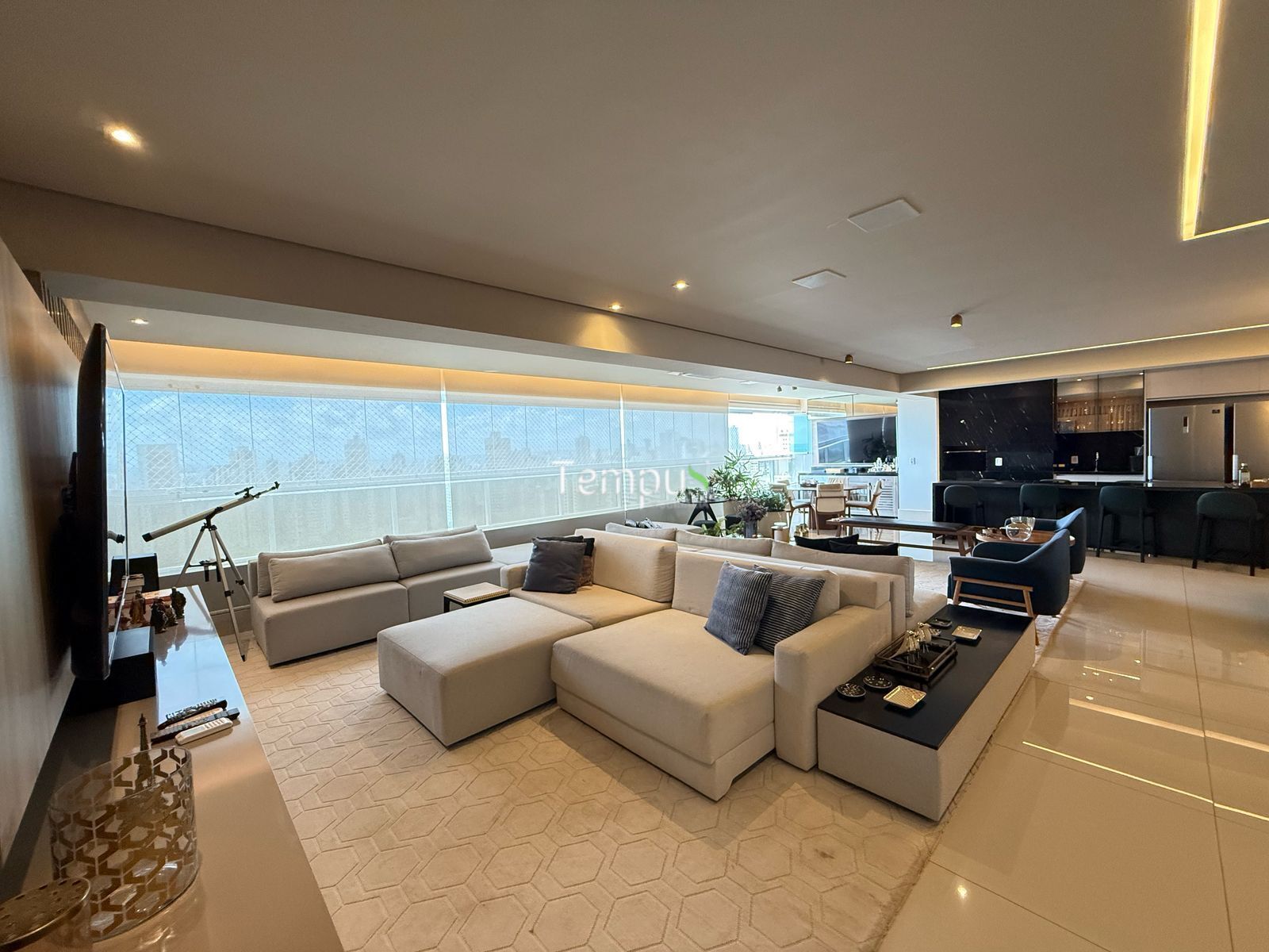 Apartamento, 4 quartos, 264 m² - Foto 1